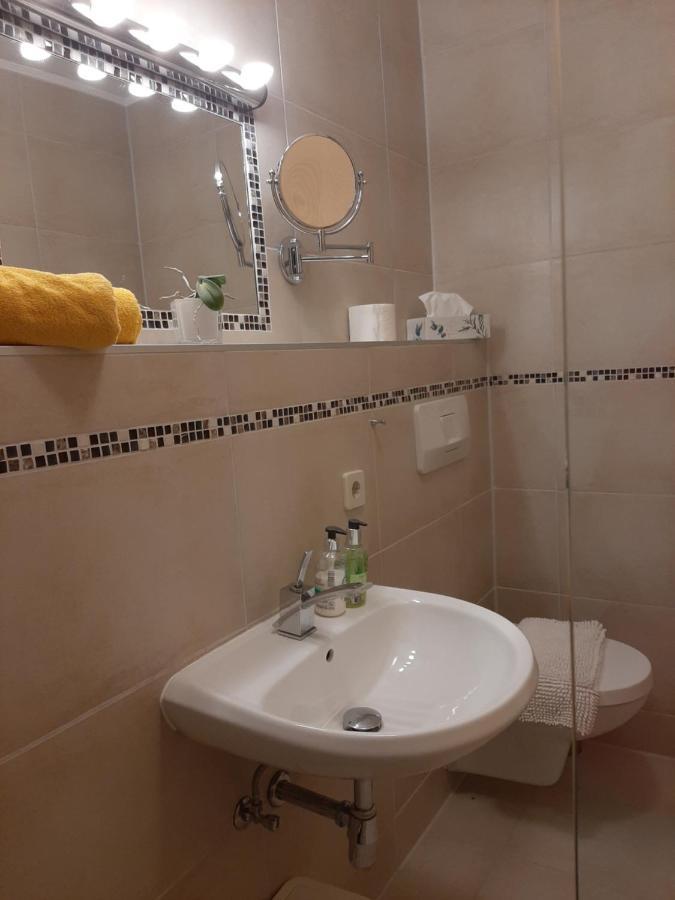 Appartements Lenzhofer Gundersheim Eksteriør bilde